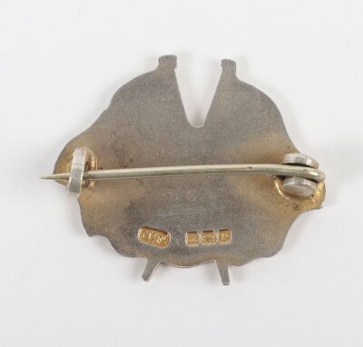 18th,19th,20th & 21st University & Public Schools Service Battalions Pin backed Badge. - 2