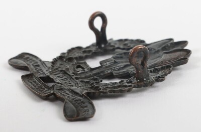 Dunfries-shire Volunteer Training Corps (V.T.C) bronze cap badge. - 3