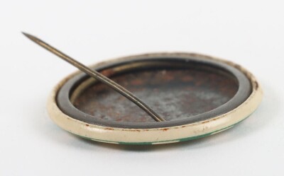 WW1 Kitchener's Army metal pin back badge to the 38th Welsh Division. - 3