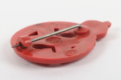 A WW2 Issue plastic Salvage Steward lapel badge. - 3