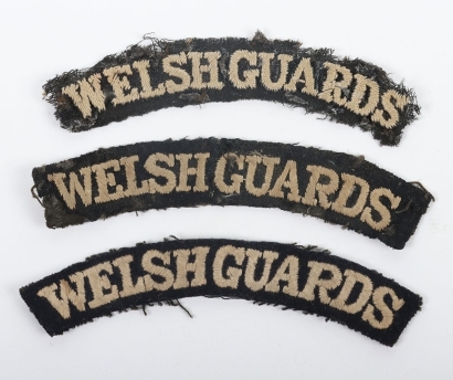 3x WW1 Welsh Guards Cloth Shoulder Titles
