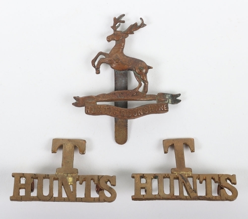 Huntingdonshire Cyclists Cap Badge and Shoulder Title Group