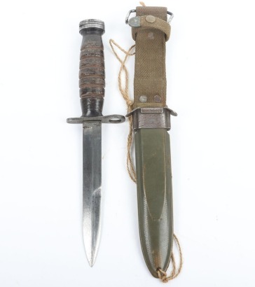US M4 Knife Bayonet in M8A1 Scabbard