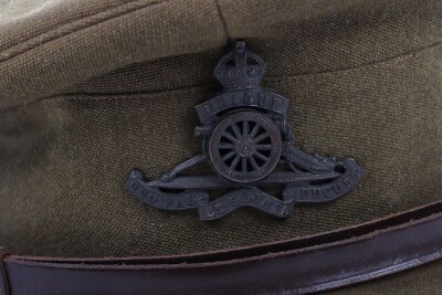 WW2 British Officers Service Dress Peaked Cap, Royal Artillery. - 2