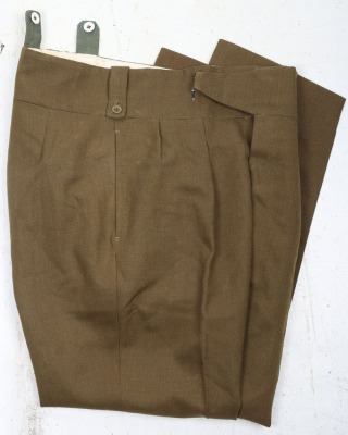 Colonels Service Dress Uniform and Peaked Cap, Military Cross Winner, D-Day, June 1944. - 15