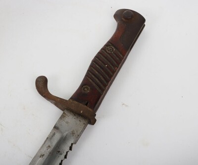 WW1 German G98 Saw Back Pioneers Bayonet in Leather Scabbard. - 9