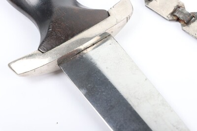 Third Reich SS (Schutzstaffel) Officers Chained Dress Dagger - 27