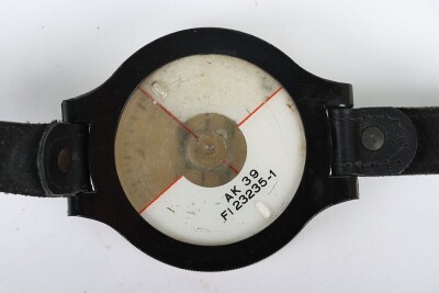 WW2 German Luftwaffe Aircrew Wrist Compass - 4
