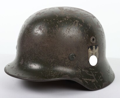 WW2 German M35 Single Decal 'Heer' Steel Combat Helmet.
