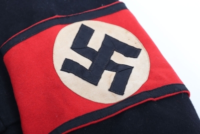 Third Reich Allgemeine-SS Black Wool NCO Service Tunic of SS-Regiment Th&uuml;ringen - 23