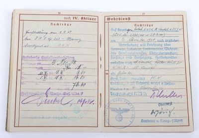 WW2 German Wehrpass of Leutnant Josef Schwan - 13