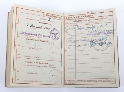 WW2 German Wehrpass of Leutnant Josef Schwan - 16