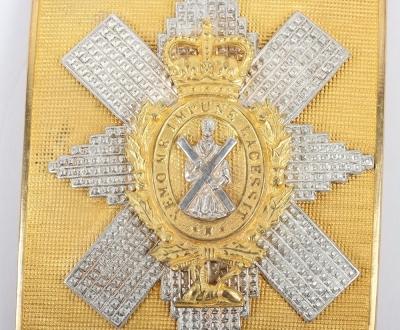 EIIR Officer&rsquo;s Silver & Gilt Shoulder Belt Plate to The Royal Highland Regiment (The Black Watch) - 2