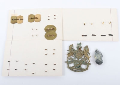 Grouping of Cap Badges & Collars in cloth metal & Anodised to the Royal Regiment of Artillery. - 6