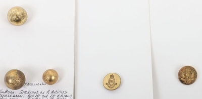 Assortment of Queen&rsquo;s Crown Cap, Collar, Shoulder Titles & Buttons to the Royal Horse Artillery. - 2