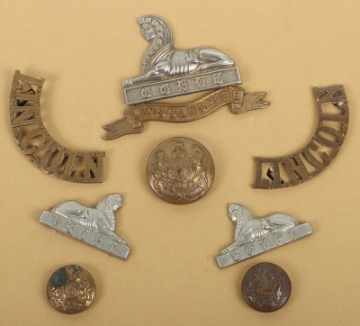 A set of Military Cap, Collar Badges Shoulder Titles & Buttons to the Lincolnshire Regiment - 2