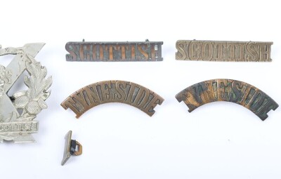 24th Northumberland Fusiliers 1st Tyneside Scottish Shoulder Title and Glengarry Badge Set - 3