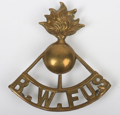 WW1 Royal Welsh Fusiliers Brass Shoulder Title