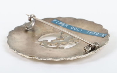 A Silvered Pipers Plaid Brooch to the Queen&rsquo;s own Lowland Yeomanry - 3