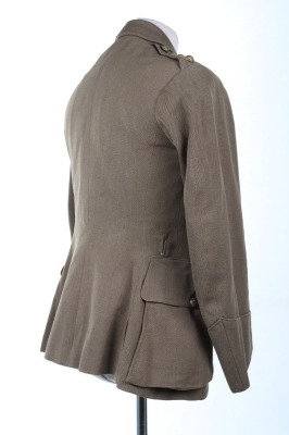 WW1 Gordon Highlanders Officers Shoulder Rank Tunic. - 2