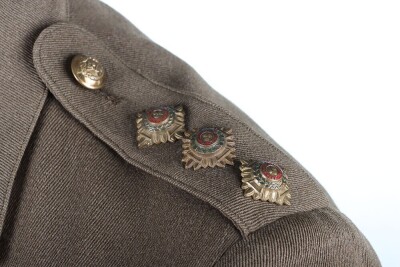 WW1 Gordon Highlanders Officers Shoulder Rank Tunic. - 4