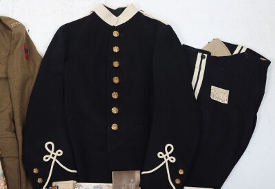 WW1 British 02 Pattern Tunic, Attributed to Pte Peattie, Army Service Corps, Ammunition Column, with Accompanying Photographs and War Medal. - 4