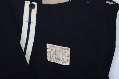 WW1 British 02 Pattern Tunic, Attributed to Pte Peattie, Army Service Corps, Ammunition Column, with Accompanying Photographs and War Medal. - 5