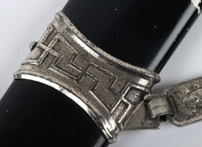 Third Reich SS Officers Chained Dress Dagger - 32