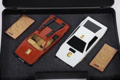 Lotus Collection 007 Special Edition Corgi Die Cast set in box. - 2