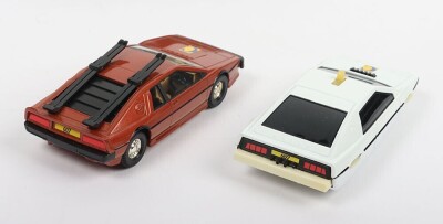 Lotus Collection 007 Special Edition Corgi Die Cast set in box. - 5