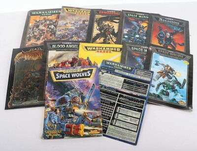 Collection of Warhammer 40,000 Games Workshop models, figures, codex and more. - 2