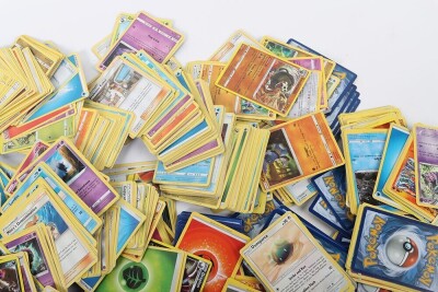 Quantity of Official and Unofficial Pok&eacute;mon Trading Cards. - 3