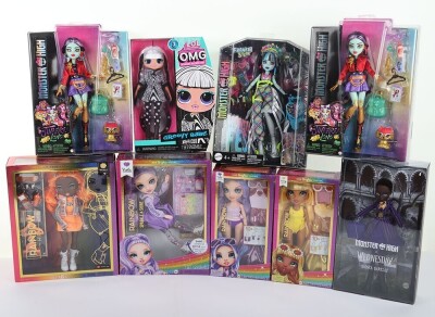 Nine Monster High, Rainbow High and LOL Dolls Mattel MGA.