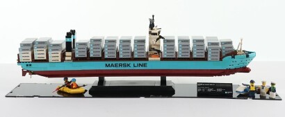 Lego 1650 Maersk Line Container Ship Set Specially Made for Maersk Line.