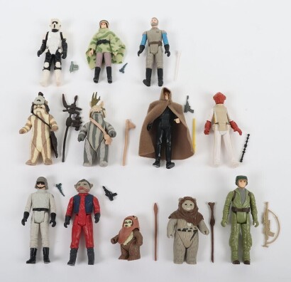 Twelve Vintage Star War Action Figures Return of the Jedi Endor Kenner.