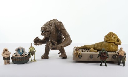 Collection of Vintage Star Wars Action Figures and playset.