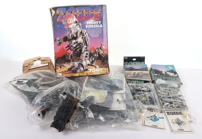 Three Vintage Boxed Zoids Toys Action Figure Robots Tomy.