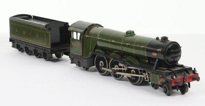 Bassett-Lowke 3-rail electric 0 gauge LNER 4-6-2 &lsquo;Flying Scotsman&rsquo; locomotive and tender, - 2