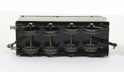 Bassett-Lowke 3-rail electric 0 gauge LNER 4-6-2 &lsquo;Flying Scotsman&rsquo; locomotive and tender, - 3