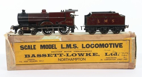 Bassett-Lowke clockwork 0 gauge LMS 4-4-0 Standard Compound locomotive and tender,