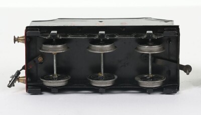 Bassett-Lowke 3-rail electric 0 gauge LMS 2P class 4-4-0 locomotive and tender, - 3