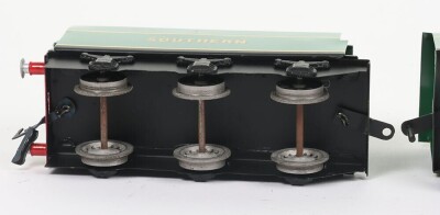 Scratch/kit built 0 gauge electric Merchant Navy class Southern 4-6-2 &lsquo;Padstow&rsquo; locomotive and tender, - 4