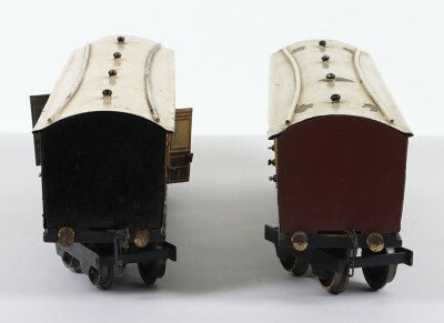 Two Bowman tinplate 0 gauge GWR bogie passenger coaches, - 3