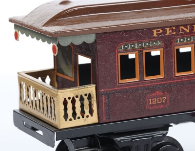 Pair of rare Bing for American market gauge I (Miniature Railroad Series) Pennsylvania Lines bogie passenger coaches, 1920s, - 7