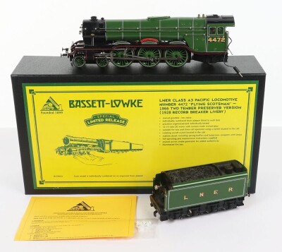 Ace Trains 0 gauge 4-6-2 LNER A3 Pacific class locomotive and tender &lsquo;Flying Scotsman&rsquo;, - 2