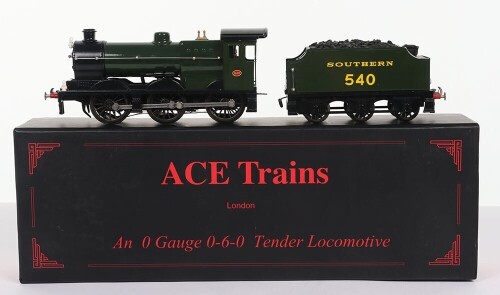 Ace Trains 0 gauge 0-6-0 Southern Q class locomotive and tender,