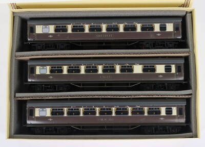 Ace Trains 0 gauge BR Pullman coach sets, - 4