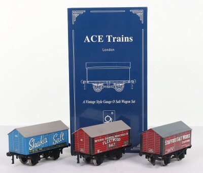 Two Ace Trains 0 gauge rolling stock sets, - 7