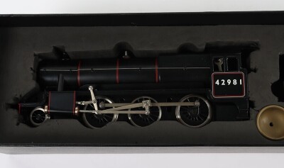 Bassett-Lowke by Corgi 0 gauge B.R Ex LMS Stanier 2-6-0 Mogul locomotive and tender, Special Commemorative release of 500, - 2