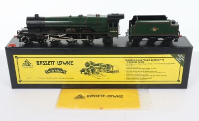 Bassett-Lowke by Corgi BL99007 4-6-2 Princess class Pacific locomotive and tender &lsquo;Princess Royal&rsquo;,